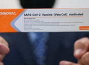 Anvisa deve informar, em 48 horas, motivação para a suspensão dos testes da CoronaVac