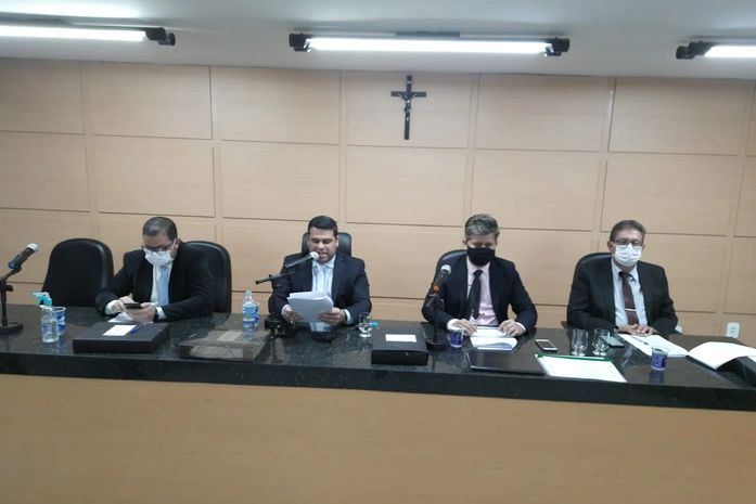 Câmara Municipal de Arapiraca aprova auxílio emergencial aos trabalhadores do setor de bares, restaurantes, academias e músicos