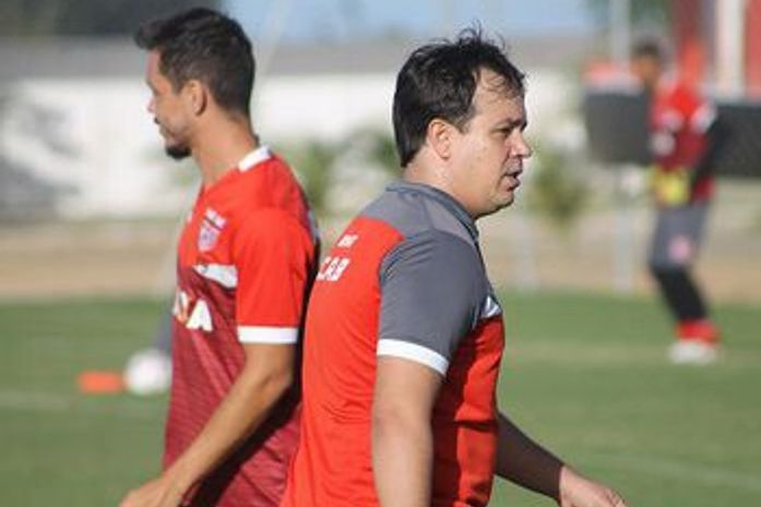 Técnico foi demitido após maus resultados
