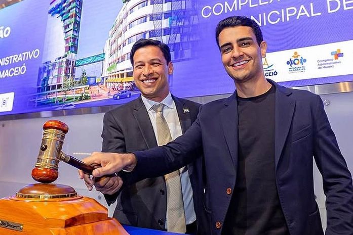 JHC renuncia – e a dupla Romário-Bebeto