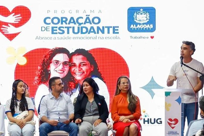 Um coração para acolher as escolas