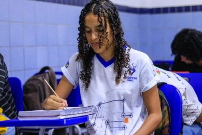 Seduc anuncia resultado da pré-matrícula para os cursos gratuitos de idiomas na rede estadual