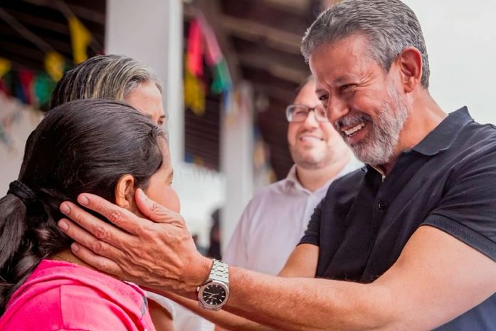 Com investimentos liderados por Arthur Lira, kits de irrigação fortalecem agricultores do Canal do Sertão