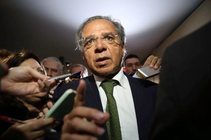 Paulo Guedes disse que pretende cortar até 50% das verbas do Sistema S