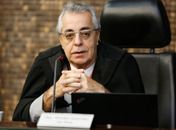 Desembargador Alcides Gusmão.