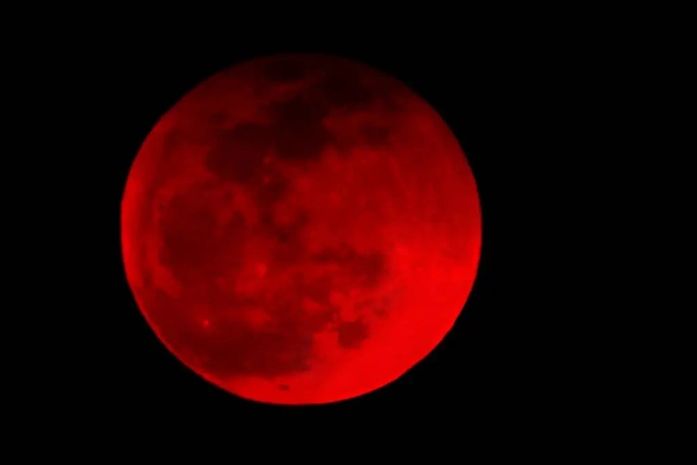 Eclipse lunar com "lua de sangue": Planetário de Arapiraca vai abrir neste domingo