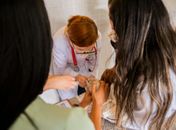 Cães e gatos cadastrados no programa Meu Amigo Pet passam por exames de hemograma para castração