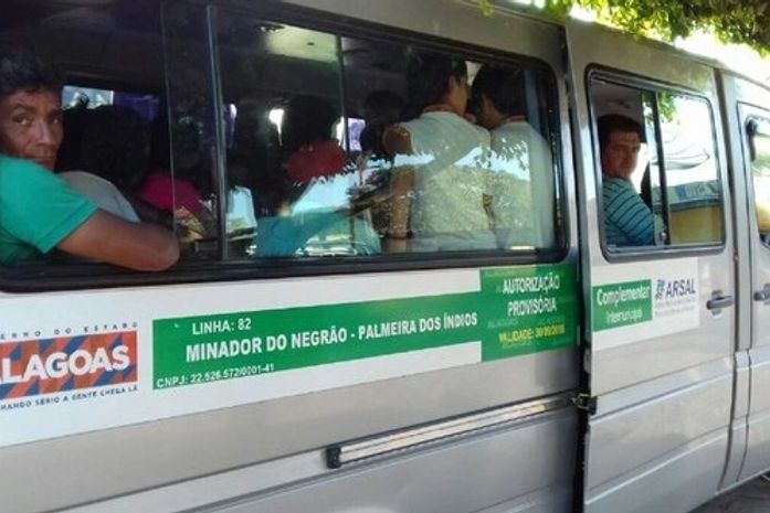 Usuários de vans de Palmeira dos Índios denunciam descaso e superlotação