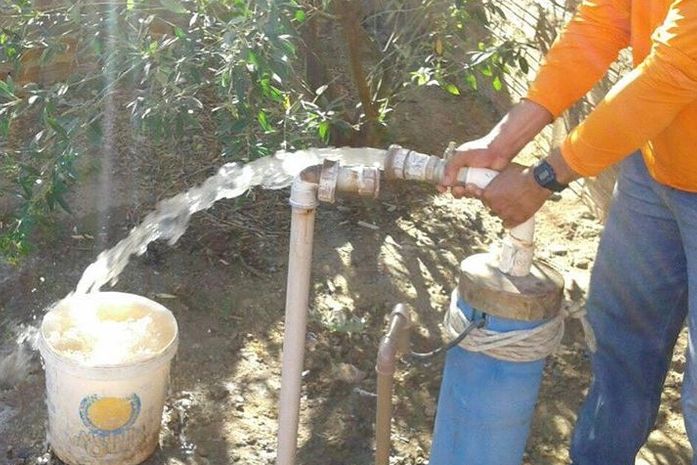 Secretaria de Viação, Serviços Urbanos e Obras Públicas de Anadia instala nova bomba d´agua em conjunto