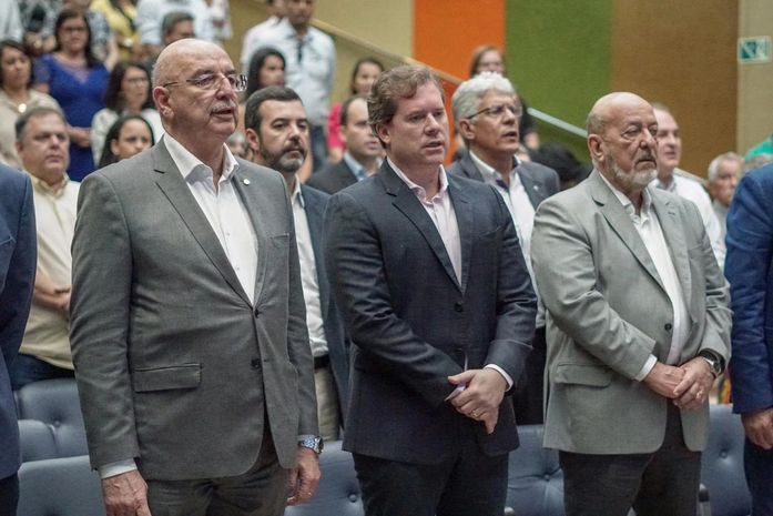 Ao lado de ministro da Cidadania, Marx participa de lançamento de programa para jovens