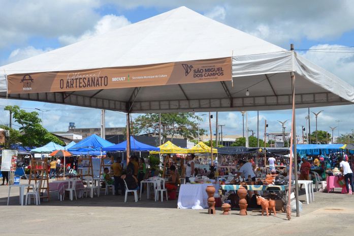 Feira da Ponte 2022 leva milhares de pessoas à Praça Multiventos em seu segundo dia