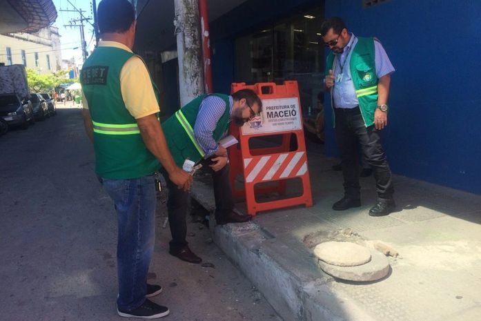 Estabelecimento no Centro de Maceió é autuado por lançamento irregular de efluentes