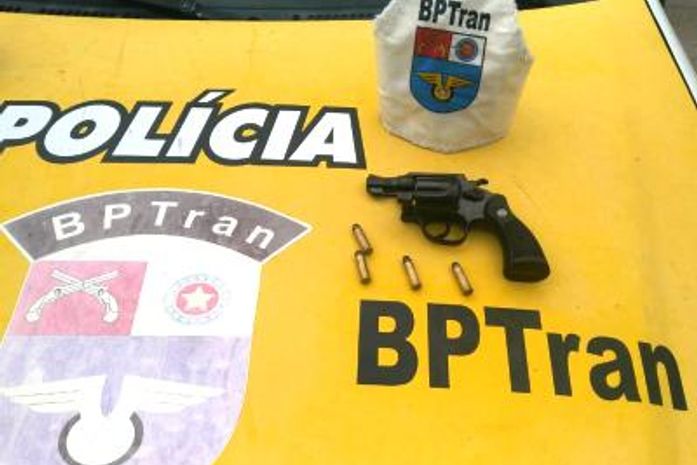 Revólver calibre 38 estava com Marcieu dos Santos Fernandes, 18 anos