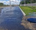 Descaso da Casal deixa vazamento correr por dias na Av. Benedito de Lira, em Arapiraca