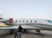 Avião de Gusttavo Lima é apreendido em ação contra lavagem de dinheiro e jogos ilegais que prendeu Deolane Bezerra