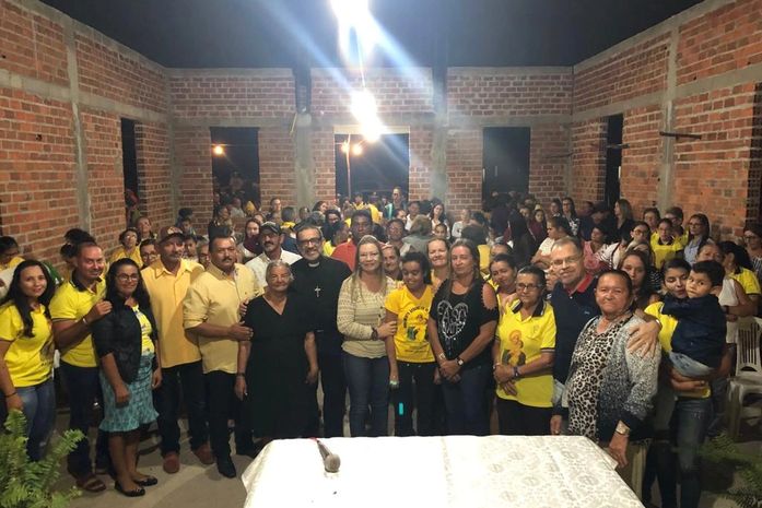 Igreja da Mãe Rainha foi construída pela comunidade do povoado Lagoa Cercada
