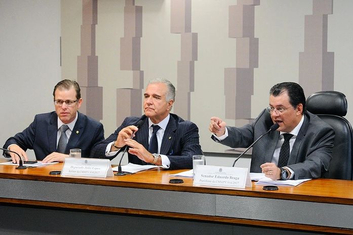 Comissão mista vota relatório de MP que permite privatizar a Eletrobras