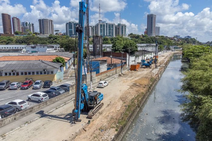 Prefeitura de Maceió avança com implantação de colunas DSM nas margens do Salgadinho
