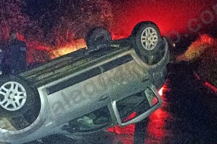 Militar sai ileso de capotamento na AL 220 entre São Miguel dos Campos e Campo Alegre