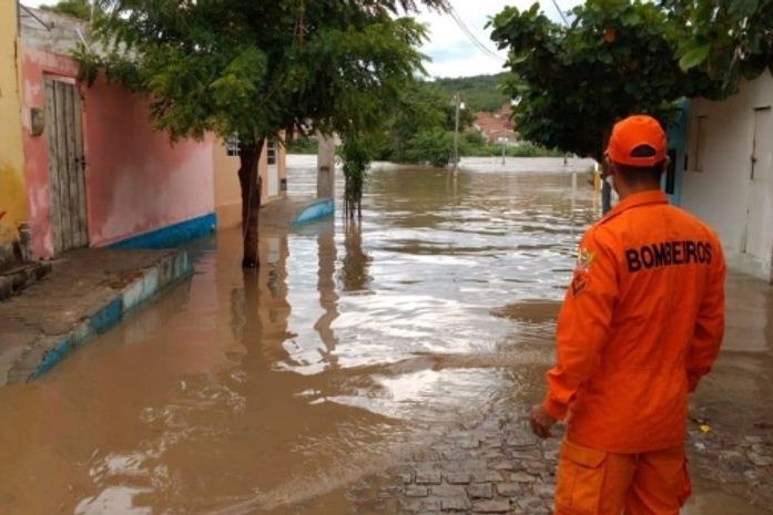 Com trabalho preventivo, CB tira famílias de situação de risco em Santana do Ipanema