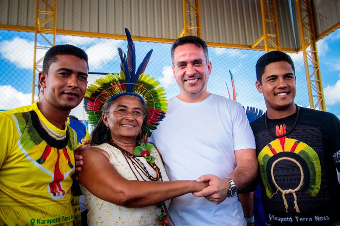 Paulo Dantas entrega nova escola na comunidade indígena Karapotó, em São Sebastião