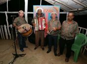 Apresentações culturais e forró pé de serra animam o primeiro final de semana do Arraiá nos Bairros