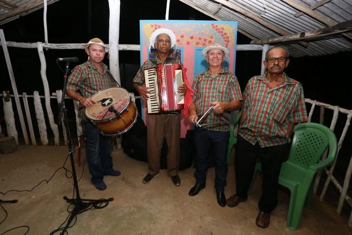 Apresentações culturais e forró pé de serra animam o primeiro final de semana do Arraiá nos Bairros