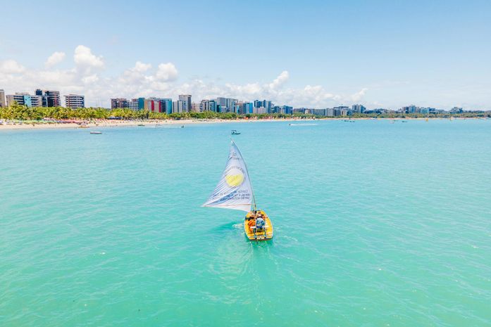 Alagoas está entre os 10 destinos mais comercializados por operadoras de turismo em 2025