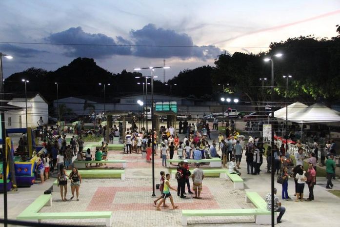 Baixa Grande:Rogério Teófilo inaugura a Praça da Vila do Padre