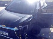 BR-101: colisão entre carro e carreta deixa médica do Samu ferida
