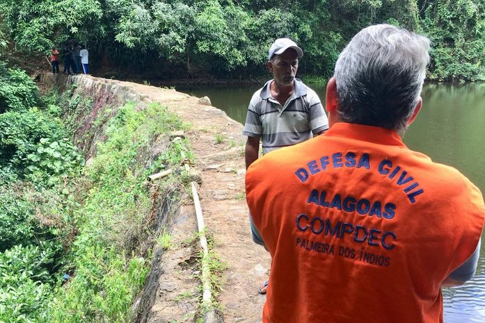 A Barragem está com sua obra aderente sem oferecer risco algum para a região