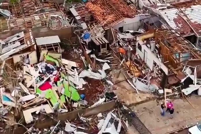Tornado destrói 90% de cidade no Paraná e causa seis mortes
