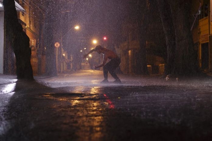 Longa foi contemplado pelo Prêmio Guilherme Rogato.