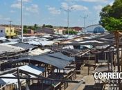 Barra de concreto despenca e deixa idoso ferido em Delmiro Golveia