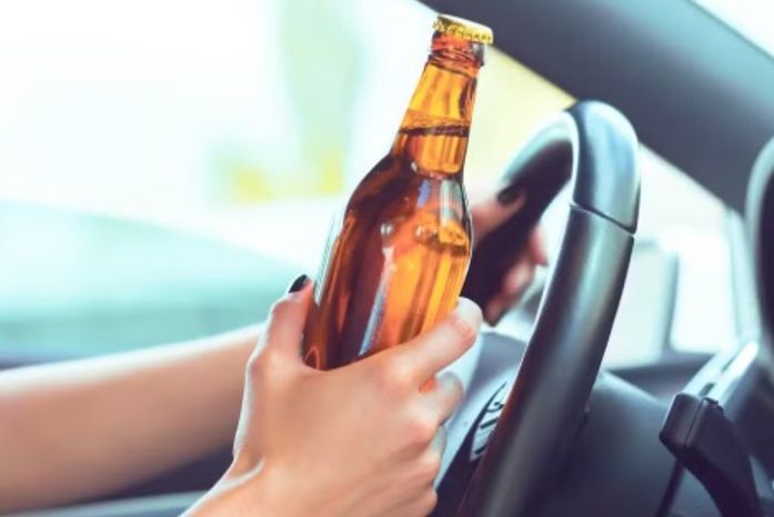 Motorista alcoolizado bate em moto na Gustavo Paiva e é levado à Central de Flagrantes