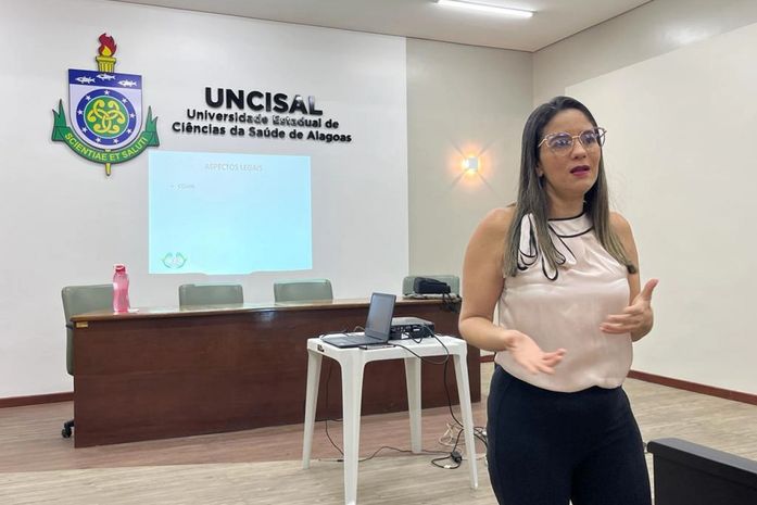 Uncisal lança seleção para assistente pedagógico e amplia equipe dos cursos da UAB
