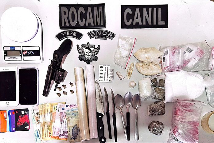 Suspeitas de tentativa de homicídio são presas com armas e drogas no Agreste de Alagoas 