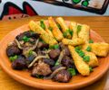 Boteco, cerveja e cultura: Dia de Mercado Caatinga Rocks chega à 11ª edição com sabor de encontro

