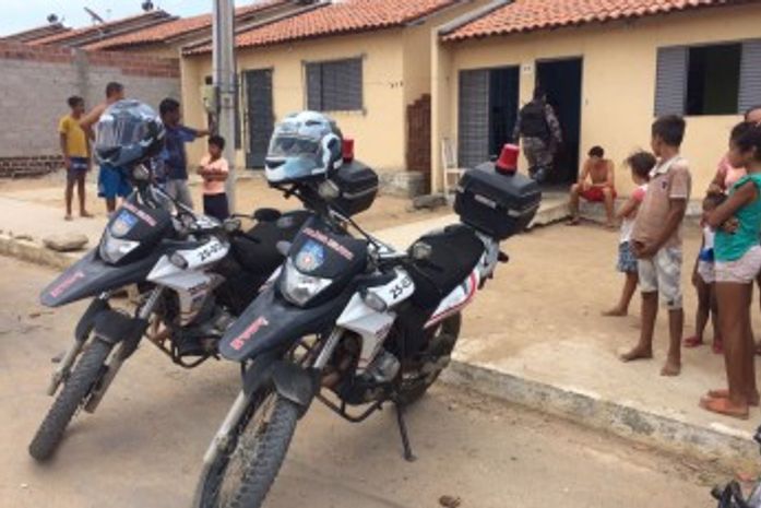 Jovem é executado a tiros dentro da própria residência