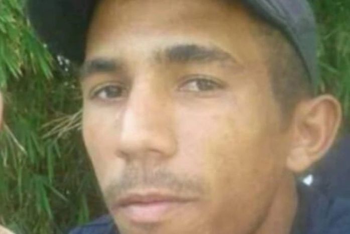 Homem é executado a tiros na porta da residência em Arapiraca