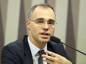 O ministro da Justiça André Mendonça
