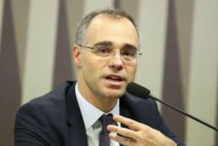 O ministro da Justiça André Mendonça