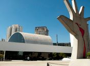 Memorial da América Latina inaugura cinema drive-in em São Paulo