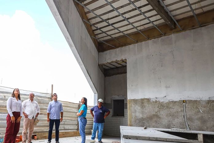 Moradores do Planalto comemoram construção de unidade de saúde e ginásio poliesportivo em Arapiraca 