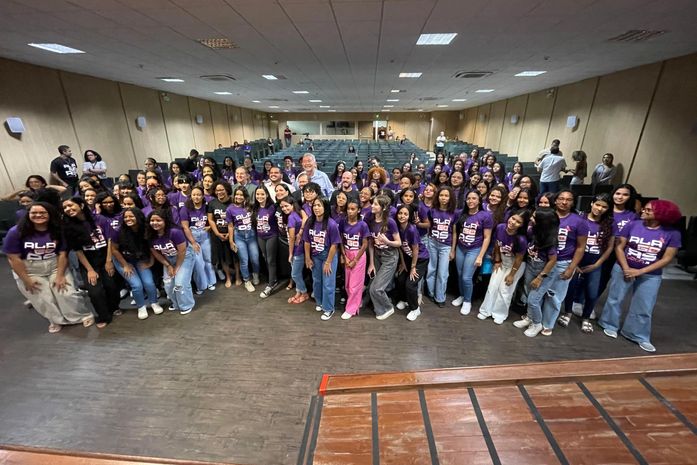 Secretaria de Ciência apoia projeto que capacita 200 meninas para o mercado da tecnologia