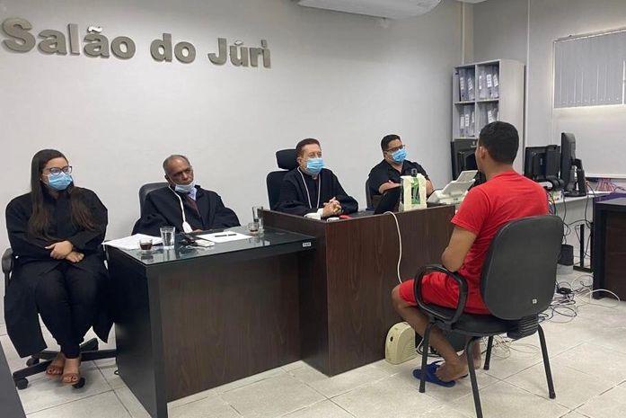  Acusado de matar companheira com golpe de foice é condenado a 15 anos de reclusão por feminicídio