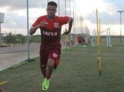 Novo reforço do CRB, atacante Pablo se apresenta e já treina no CT Ninho do Galo