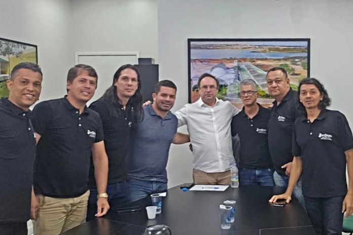 Prefeito de Arapiraca e AMEAR discutem soluções para Conservatório de Música