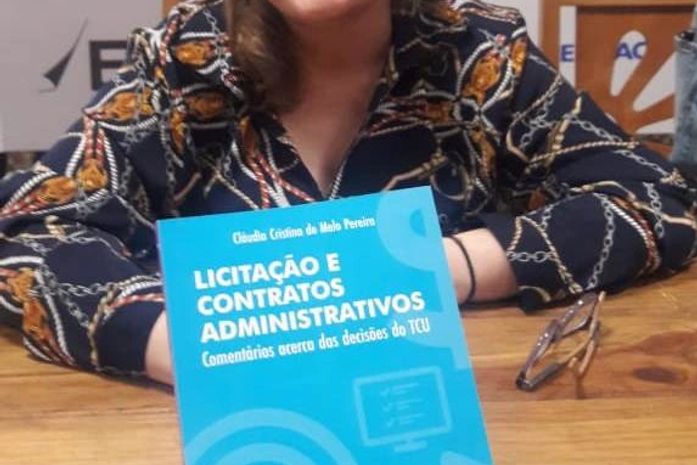 A autora alagoana Cláudia Cristina de Melo Pereira