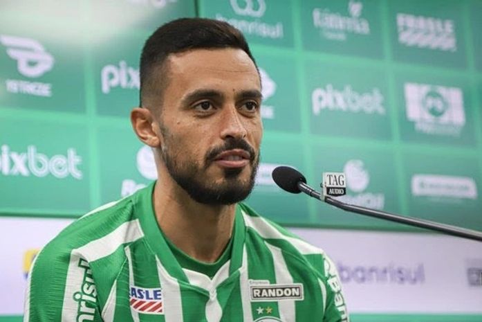 Campeão da Série B em 2020 e com passagem no futebol mexicano, Anderson Leite é o novo reforço do CRB